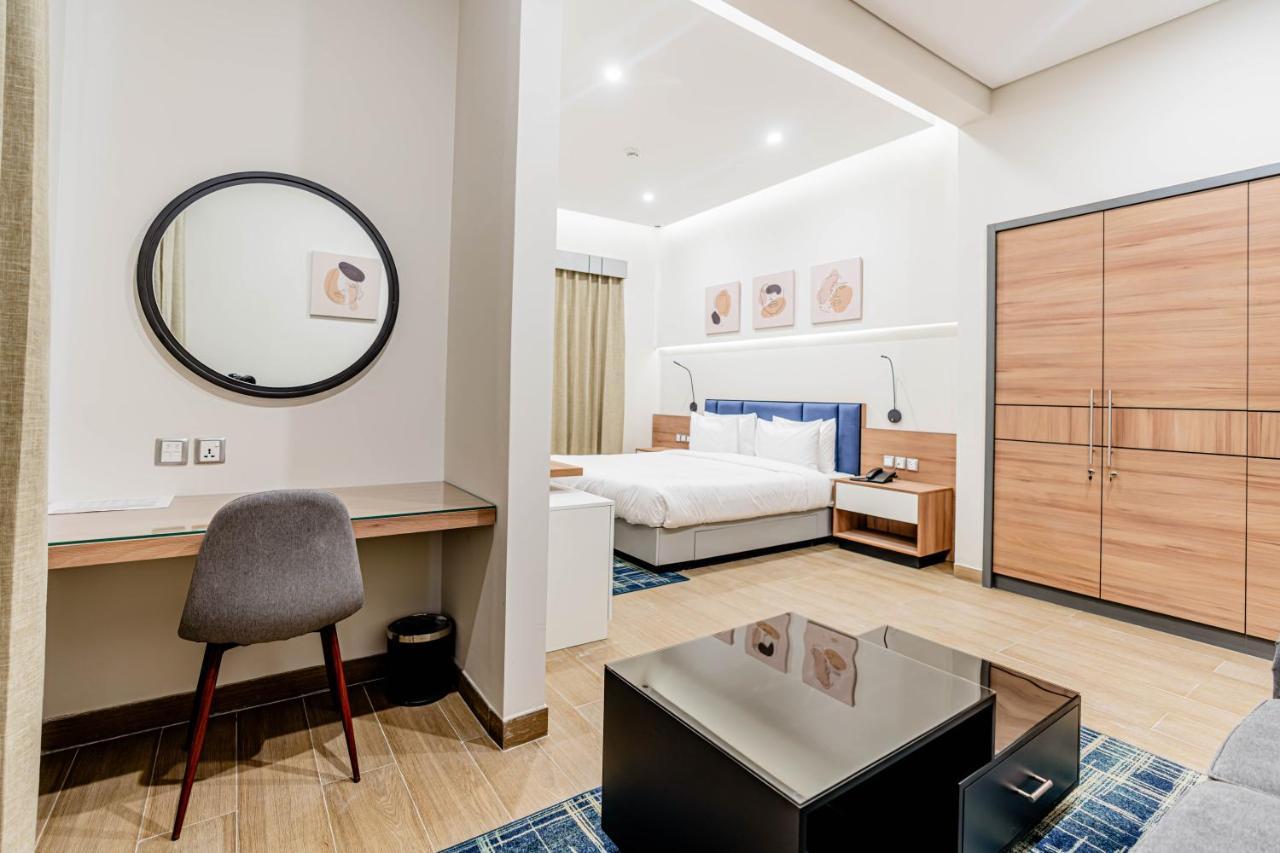 Resivation Hotel دبي المظهر الخارجي الصورة