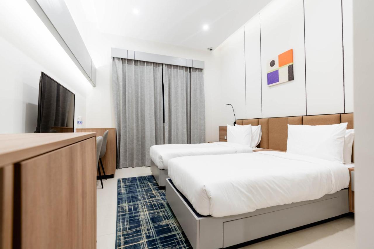 Resivation Hotel دبي المظهر الخارجي الصورة