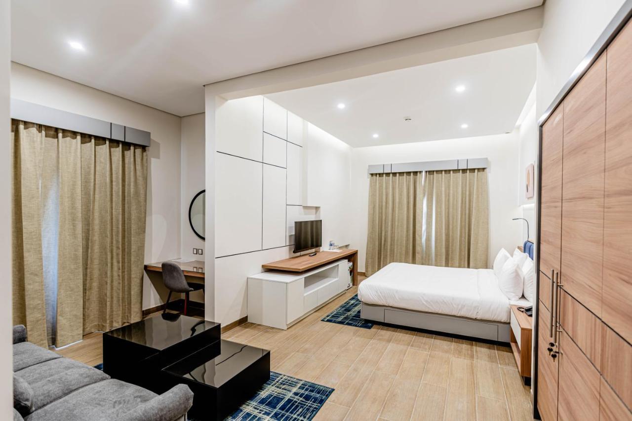 Resivation Hotel دبي المظهر الخارجي الصورة