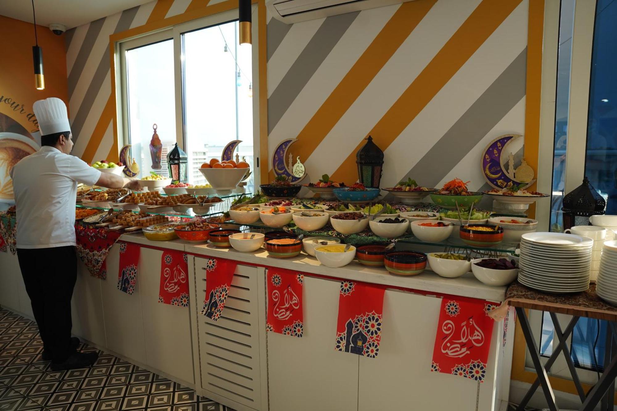 Resivation Hotel دبي المظهر الخارجي الصورة